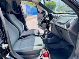 CHEVROLET - MONTANA - 2013/2013 - Preta - R$ 45.900,00