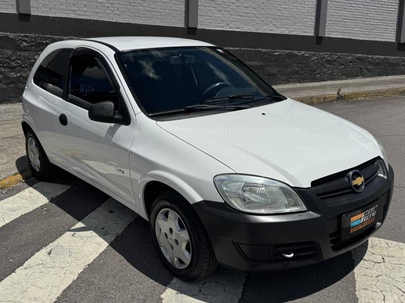 CHEVROLET - CELTA - 2006/2007 - Branca - R$ 18.800,00