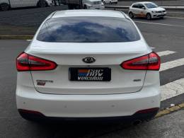 KIA MOTORS - CERATO - 2014/2014 - Branca - R$ 67.800,00