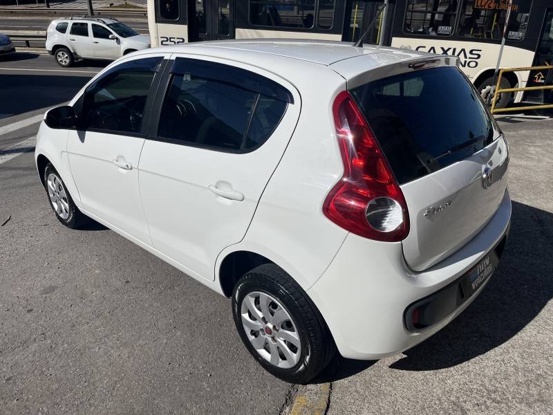 FIAT - PALIO - 2017/2017 - Branca - R$ 45.900,00