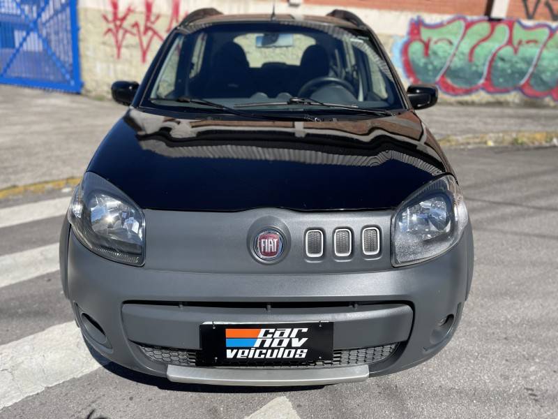 FIAT - UNO - 2011/2012 - Preta - R$ 26.900,00
