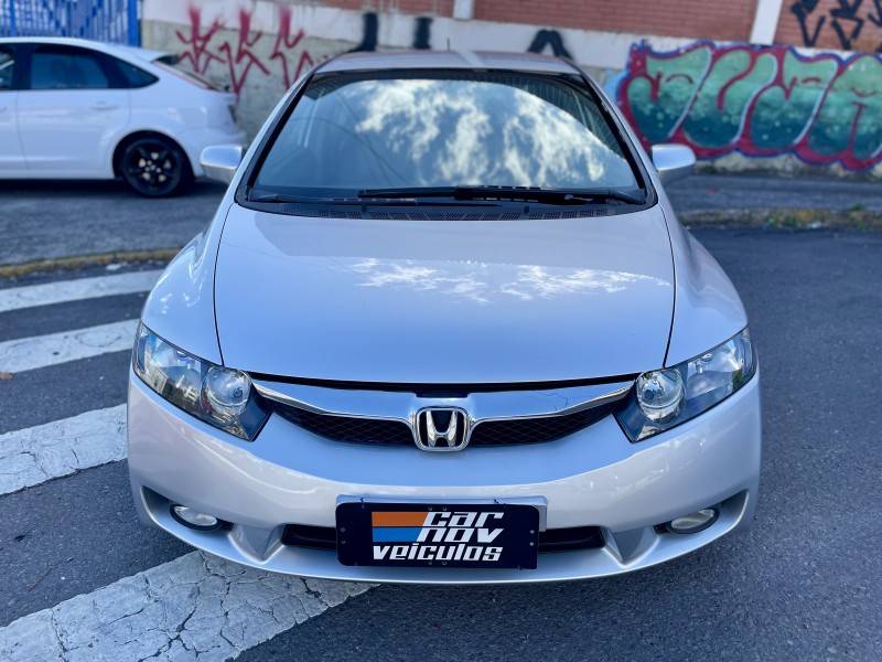 HONDA - CIVIC - 2008/2008 - Prata - R$ 47.900,00