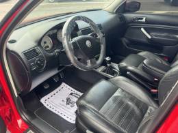 VOLKSWAGEN - GOLF - 2013/2013 - Vermelha - R$ 61.800,00