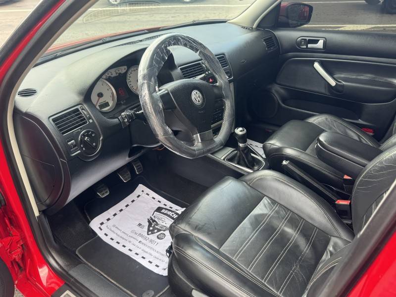 VOLKSWAGEN - GOLF - 2013/2013 - Vermelha - R$ 61.800,00