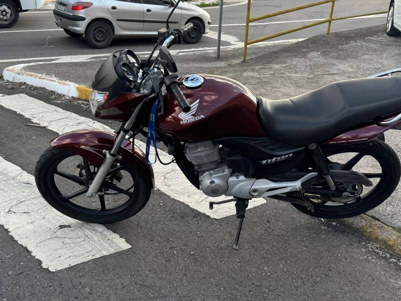 HONDA - CG 150 - 2012/2012 - Vermelha - R$ 10.700,00