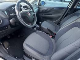 FIAT - PUNTO - 2013/2013 - Branca - R$ 43.800,00