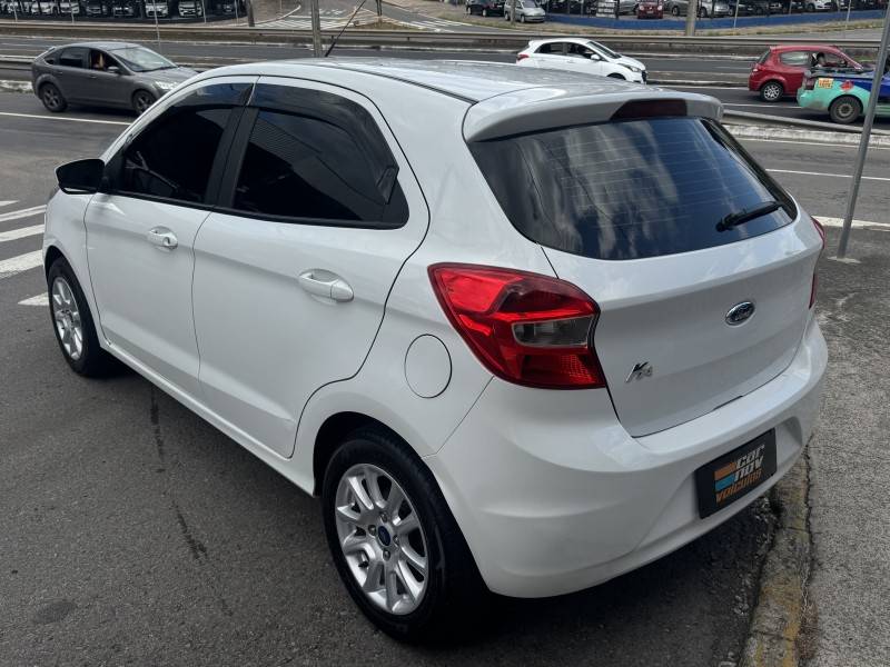 FORD - KA - 2015/2015 - Branca - R$ 43.900,00