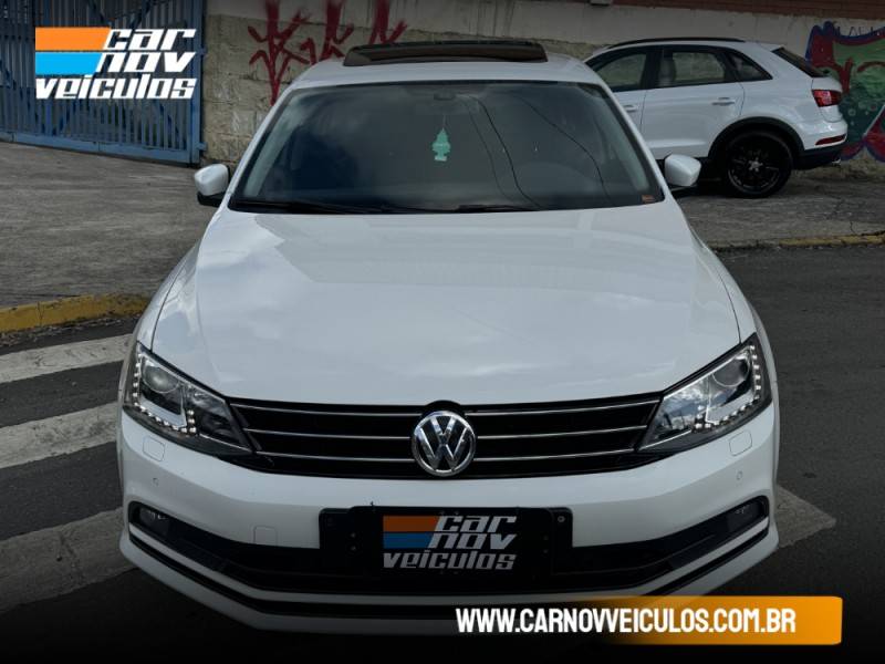 VOLKSWAGEN - JETTA - 2016/2016 - Branca - R$ 92.900,00