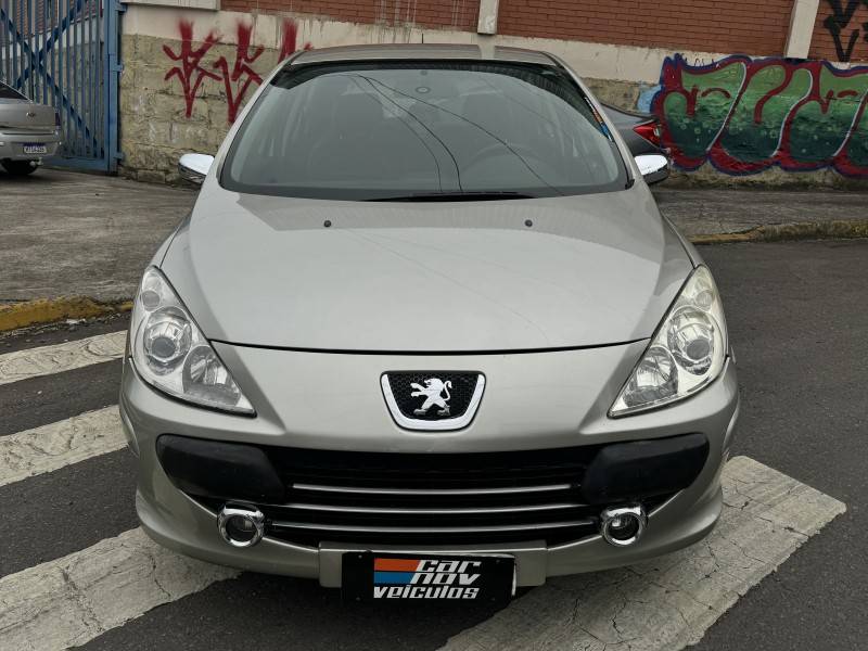 PEUGEOT - 307 - 2008/2008 - Dourada - R$ 23.900,00