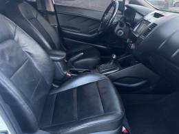 KIA MOTORS - CERATO - 2014/2014 - Branca - R$ 67.900,00