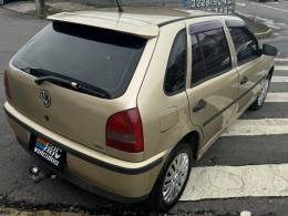 VOLKSWAGEN - GOL - 2002/2002 - Dourada - R$ 13.900,00