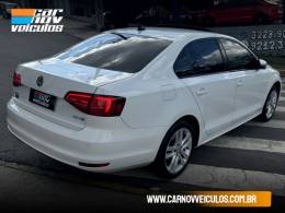 VOLKSWAGEN - JETTA - 2016/2016 - Branca - R$ 92.900,00