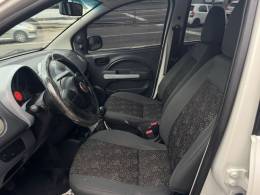 FIAT - UNO - 2013/2013 - Branca - R$ 33.900,00