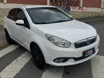 FIAT - GRAND SIENA - 2014/2014 - Branca - R$ 39.800,00