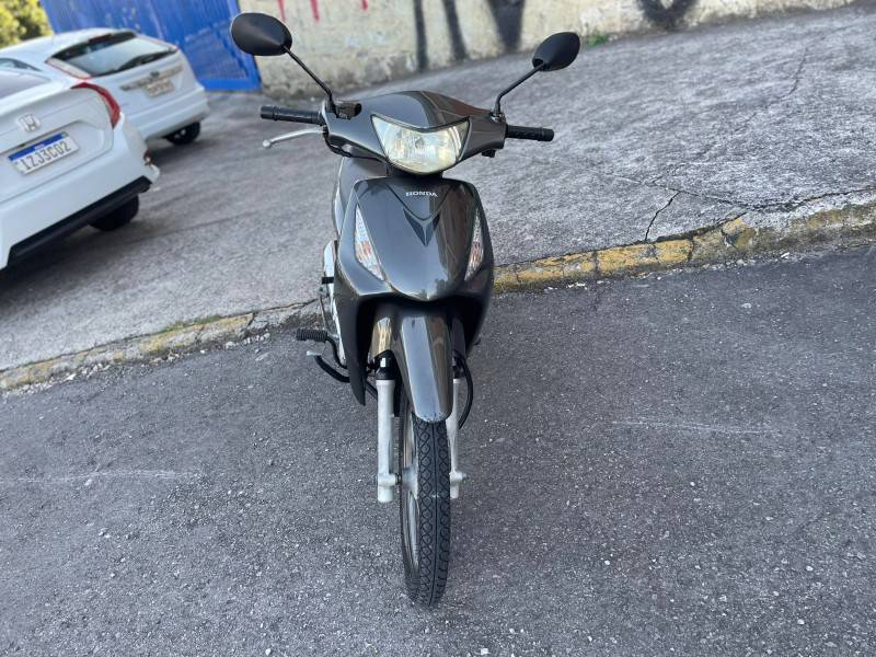 HONDA - BIZ 125 - 2008/2008 - Cinza - R$ 8.300,00