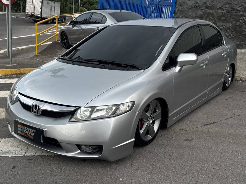 HONDA - CIVIC - 2009/2009 - Prata - R$ 53.900,00