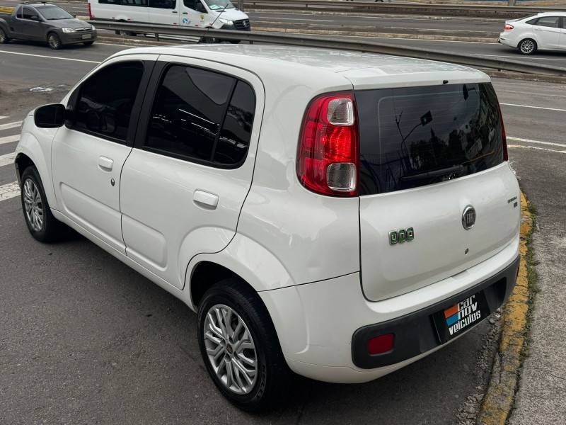 FIAT - UNO - 2013/2013 - Branca - R$ 33.900,00