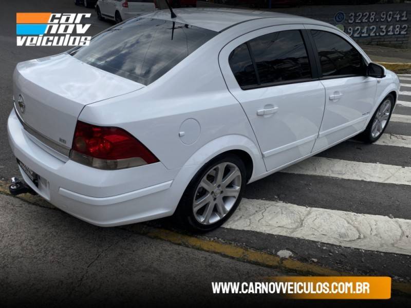 CHEVROLET - VECTRA - 2006/2006 - Branca - R$ 33.900,00