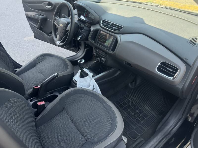 CHEVROLET - PRISMA - 2014/2014 - Preta - R$ 51.900,00