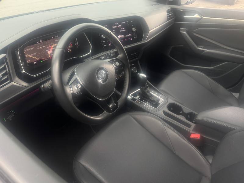 VOLKSWAGEN - JETTA - 2019/2019 - Preta - R$ 115.900,00