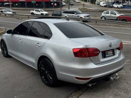 VOLKSWAGEN - JETTA - 2011/2011 - Prata - R$ 61.900,00