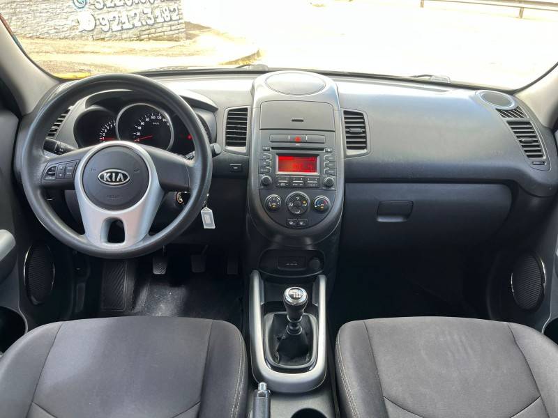 KIA MOTORS - SOUL - 2012/2012 - Preta - R$ 47.900,00