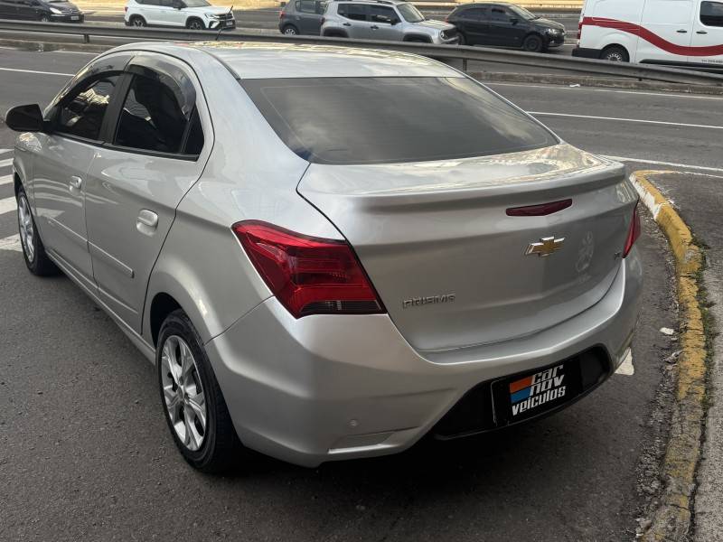 CHEVROLET - PRISMA - 2019/2019 - Prata - R$ 56.900,00