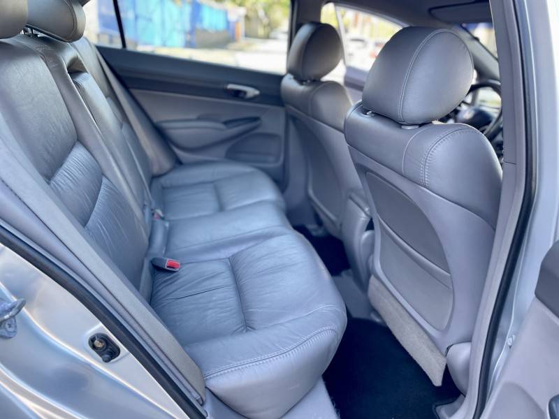 HONDA - CIVIC - 2008/2008 - Prata - R$ 47.900,00