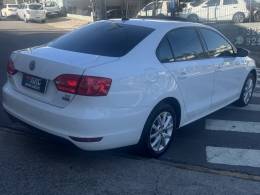 VOLKSWAGEN - JETTA - 2014/2014 - Branca - R$ 71.900,00