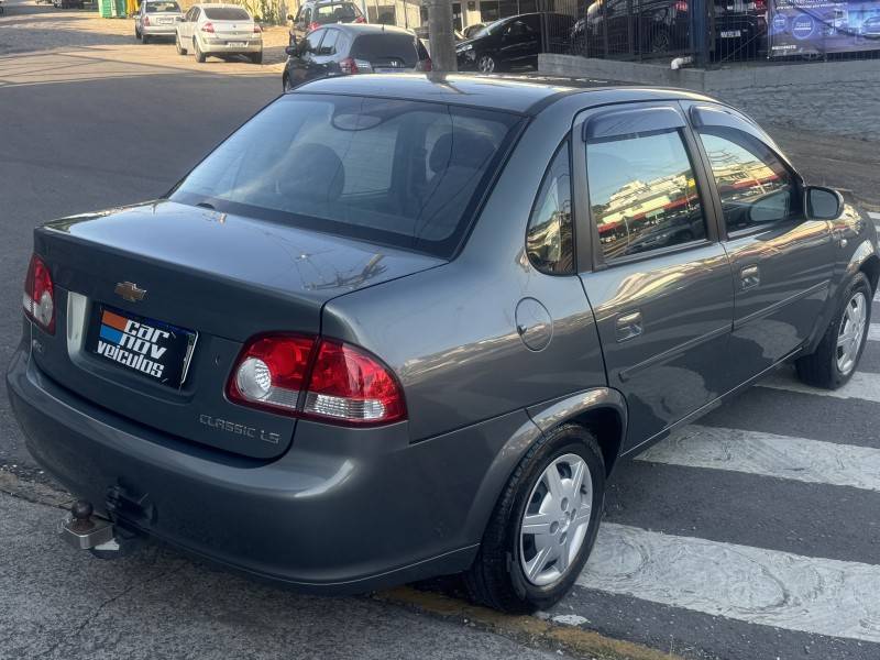 CHEVROLET - CORSA - 2013/2013 - Cinza - R$ 32.900,00