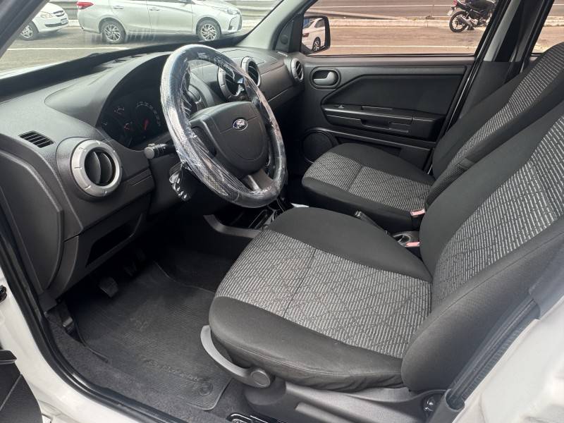 FORD - ECOSPORT - 2012/2012 - Branca - R$ 43.900,00