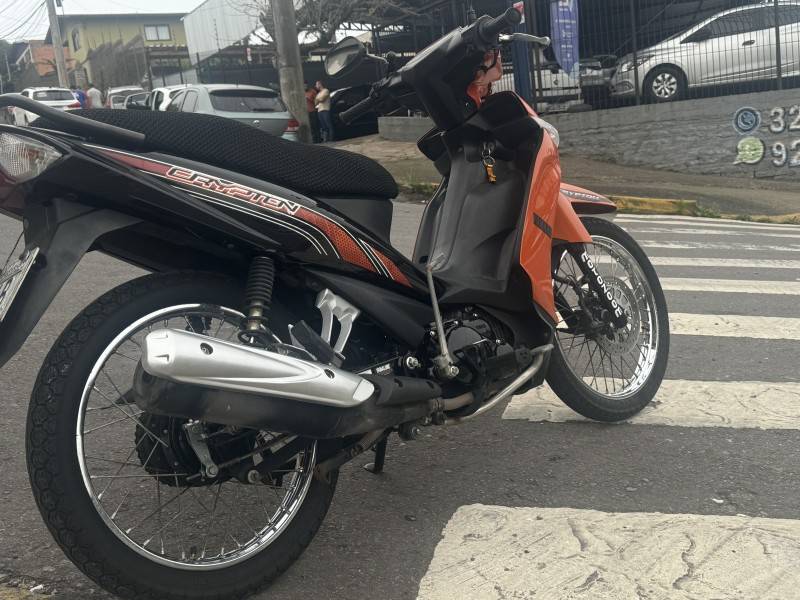 YAMAHA - CRYPTON - 2014/2014 - Laranja - R$ 7.900,00