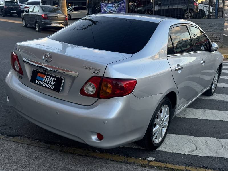 TOYOTA - COROLLA - 2009/2009 - Prata - R$ 57.900,00