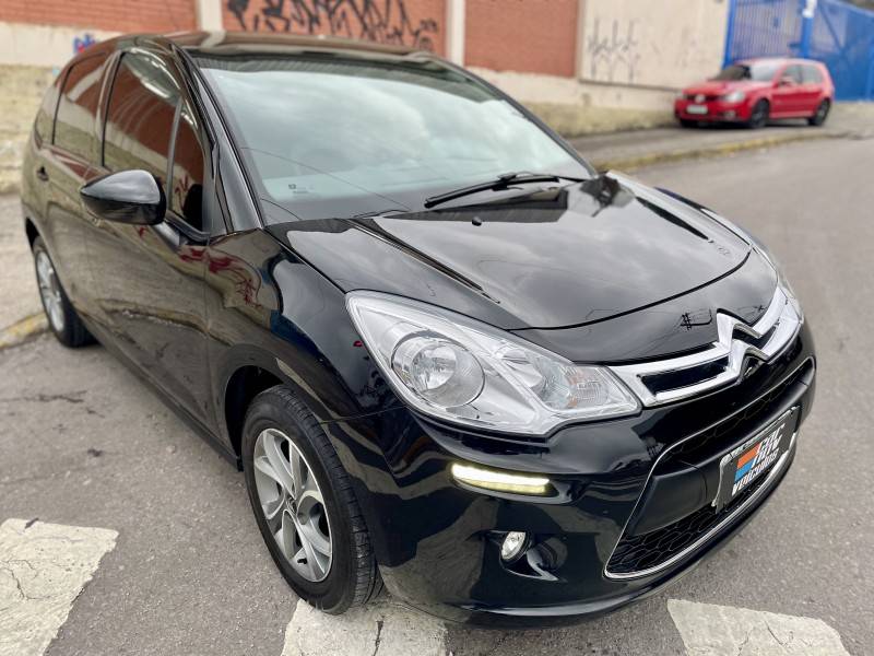 CITROËN - C3 - 2015/2016 - Preta - R$ 44.900,00