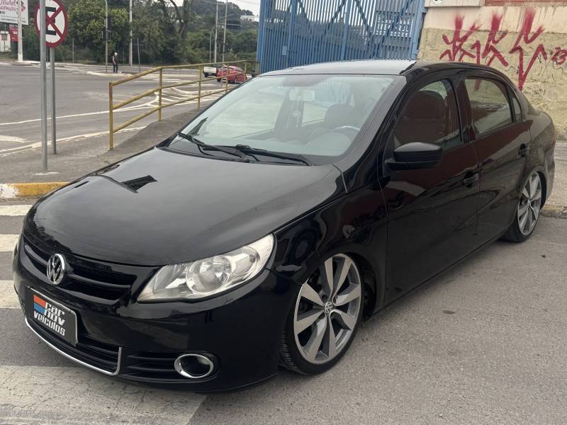 VOLKSWAGEN - VOYAGE - 2010/2010 - Preta - R$ 35.900,00