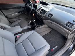 HONDA - CIVIC - 2008/2008 - Cinza - R$ 46.900,00