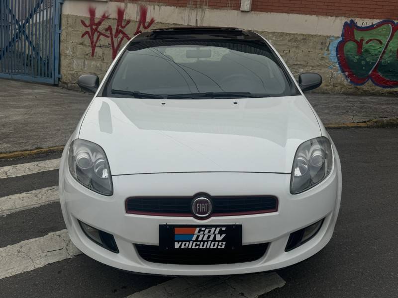 FIAT - BRAVO - 2014/2014 - Branca - R$ 53.900,00