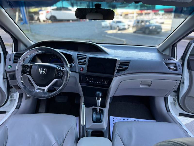 HONDA - CIVIC - 2014/2014 - Branca - R$ 74.900,00