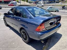 FORD - FOCUS - 2000/2001 - Azul - R$ 19.900,00