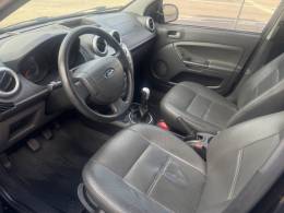 FORD - FIESTA - 2014/2014 - Preta - R$ 38.900,00