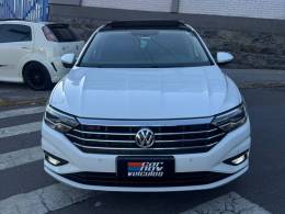 VOLKSWAGEN - JETTA - 2019/2019 - Branca - R$ 108.900,00