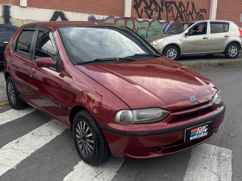 FIAT - PALIO - 1996/1996 - Vermelha - R$ 13.900,00