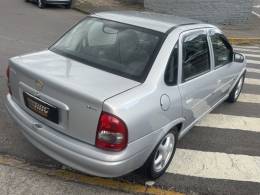 CHEVROLET - CORSA - 2002/2002 - Prata - R$ 18.900,00