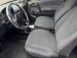 CHEVROLET - CORSA - 2001/2001 - Branca - R$ 14.900,00