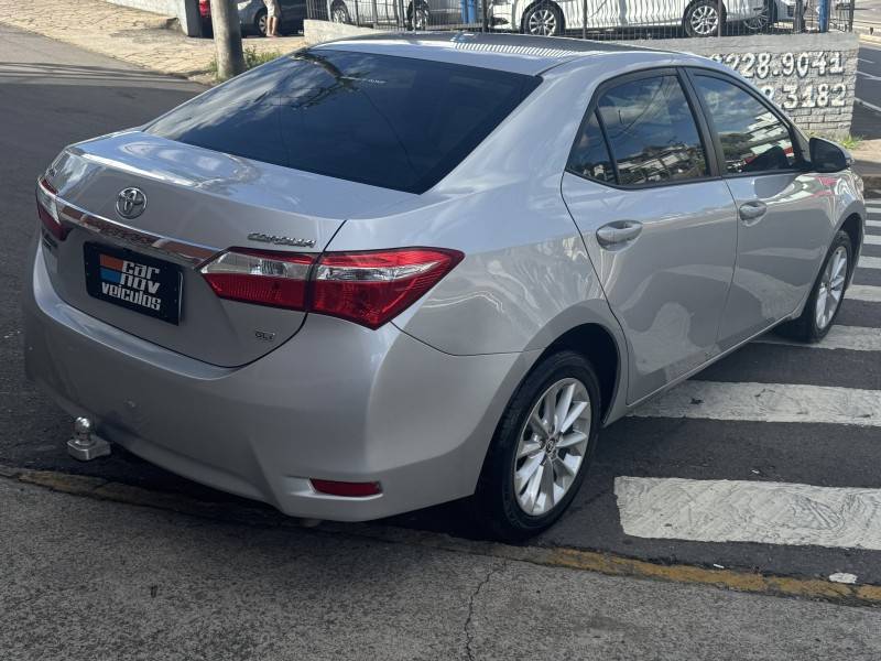 TOYOTA - COROLLA - 2017/2017 - Prata - R$ 86.900,00