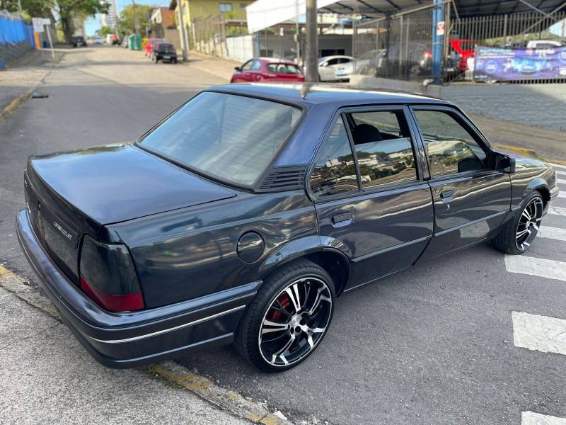 CHEVROLET - MONZA - 1995/1995 - Azul - R$ 10.900,00