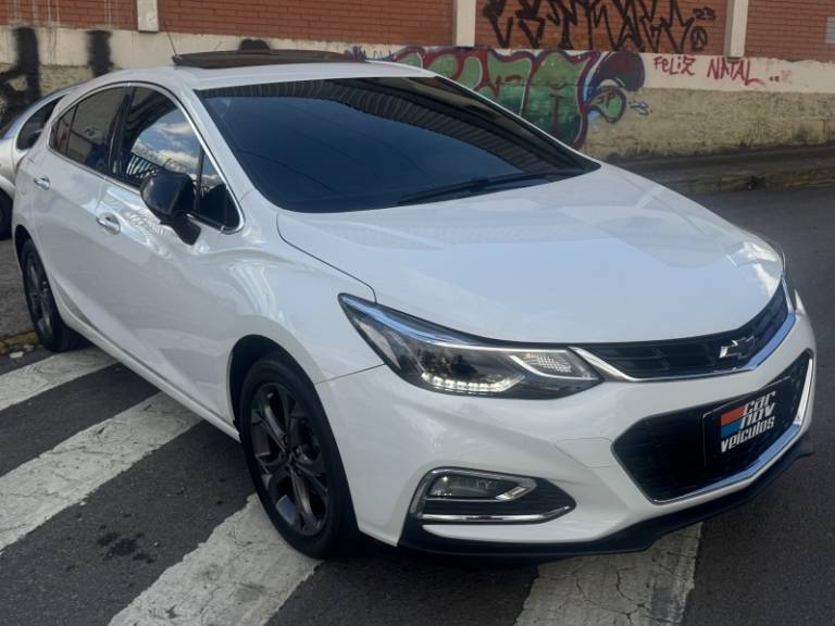 CHEVROLET - CRUZE - 2019/2019 - Branca - R$ 106.800,00