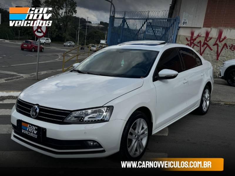 VOLKSWAGEN - JETTA - 2016/2016 - Branca - R$ 92.900,00