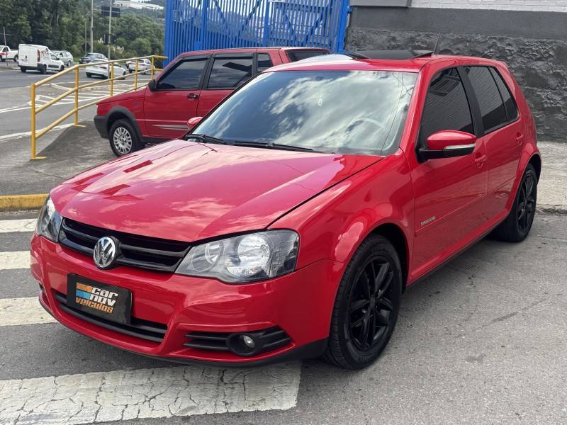 VOLKSWAGEN - GOLF - 2013/2013 - Vermelha - R$ 61.800,00