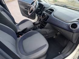 FIAT - PUNTO - 2013/2013 - Branca - R$ 43.800,00